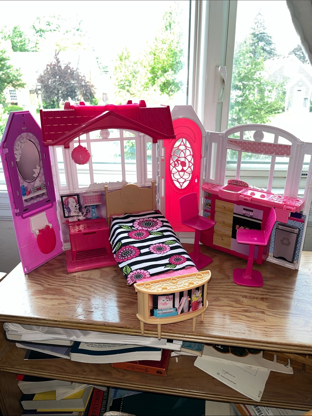 Barbie Glam Getaway Fold N’ Go 2014 Dollhouse